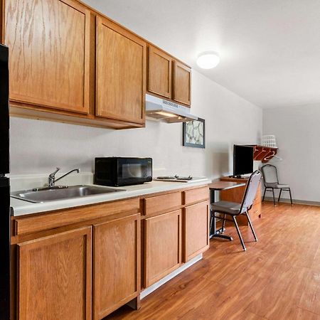Woodspring Suites Tulsa Exteriér fotografie