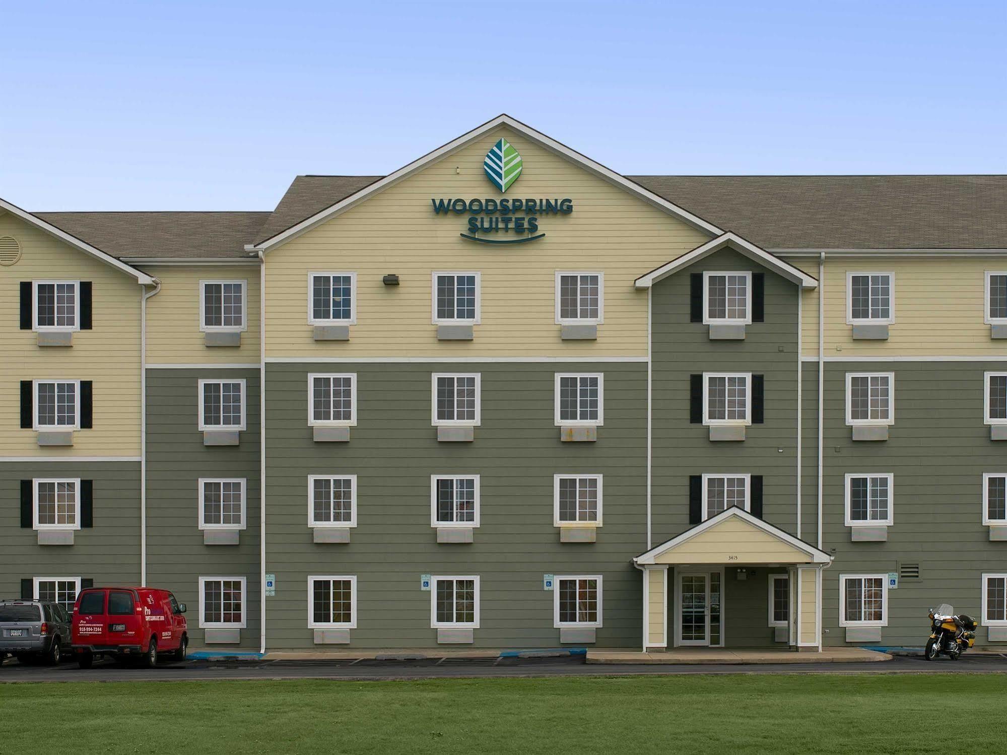 Woodspring Suites Tulsa Exteriér fotografie