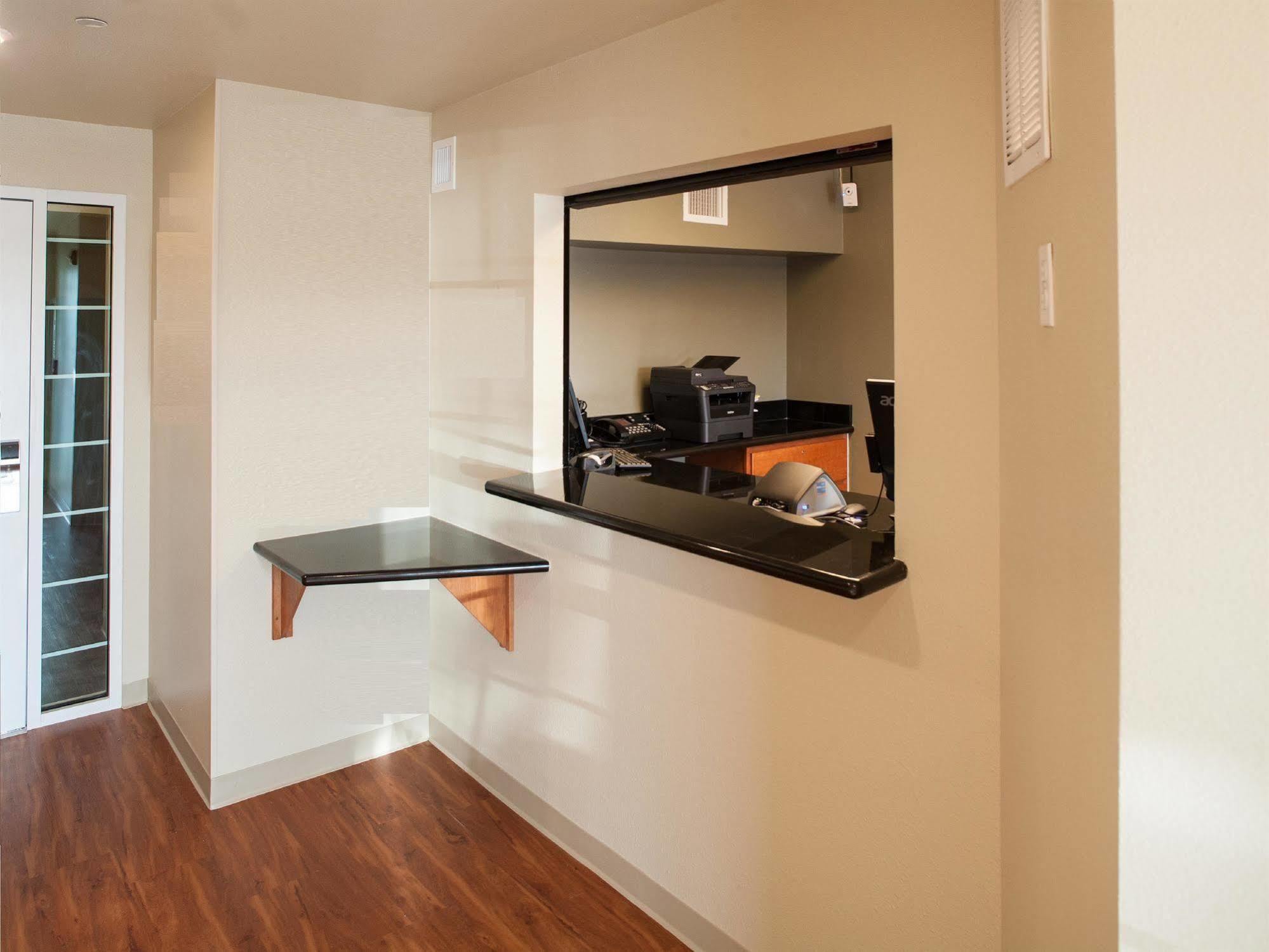Woodspring Suites Tulsa Exteriér fotografie